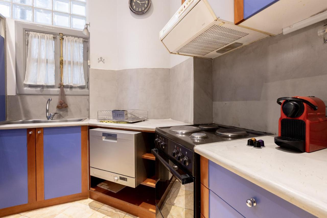 Ideal 4 Bdr Apartment In Plaka For 10! Афіни Екстер'єр фото