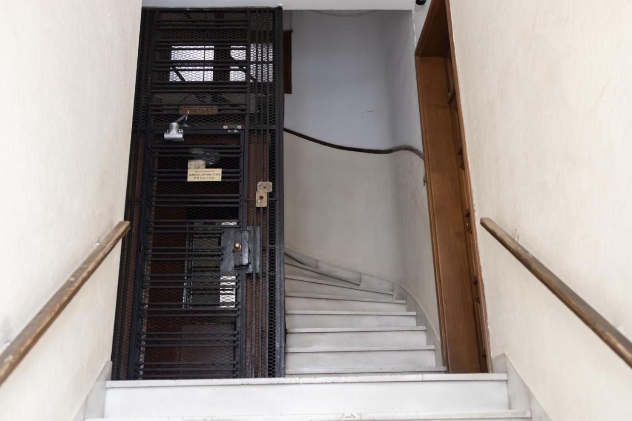 Ideal 4 Bdr Apartment In Plaka For 10! Афіни Екстер'єр фото